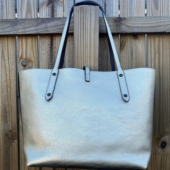 Coach Gold Metallic Market Tote F76776 & Wallet 22882 Clutch Set - Picture 6 of 16